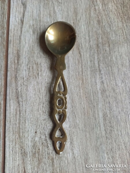 Nice old copper spoon (13.3x3.4 cm)