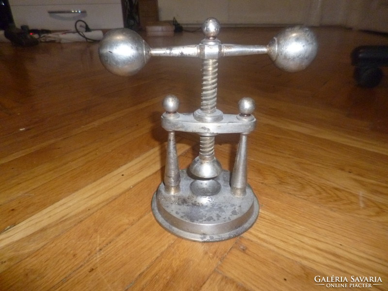 Antique iron table nutcracker