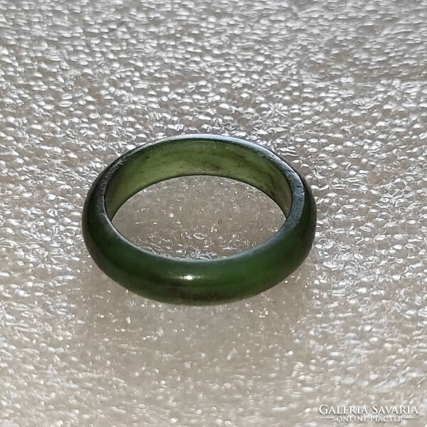 Nefrit/jade gyűrű 17.8mm (56)