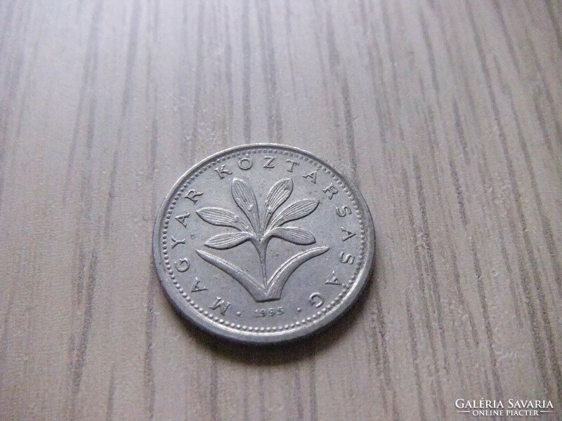 2   Forint      1995      Magyarország