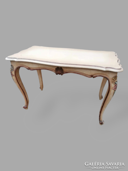 Neo-baroque provence coffee table
