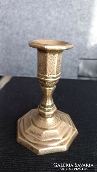 Antique brass candle holder, 11 cm, base diameter: 7.5 cm.