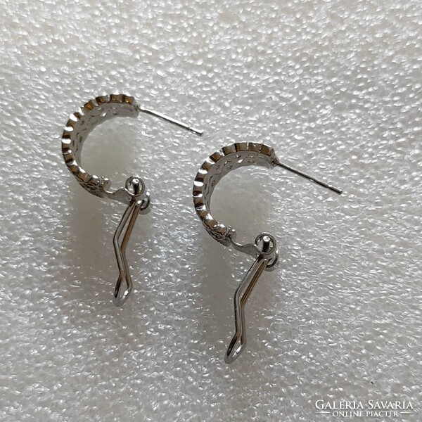 Beautiful new medical steel earrings 6mm wide