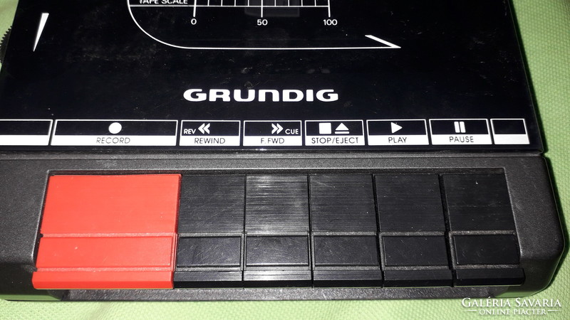 Retro grundig cr 100 cassette recorder tape recorder works perfectly 27x17x6 cm according to the pictures