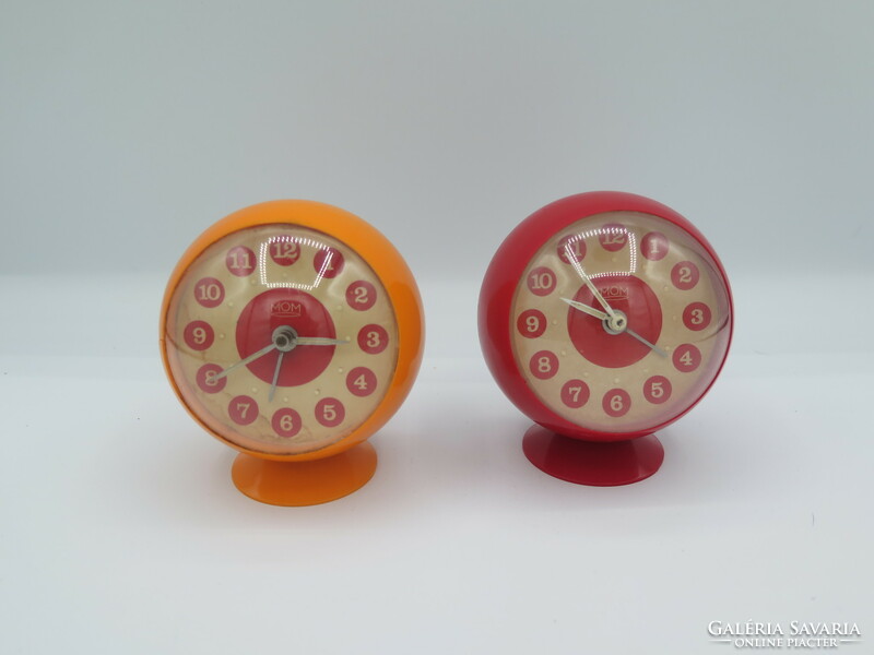 2 retro mom space age alarm clocks