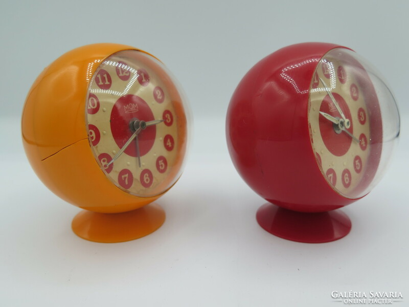 2 retro mom space age alarm clocks