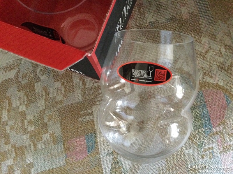 Riedel swirl lead-free crystal wine glass