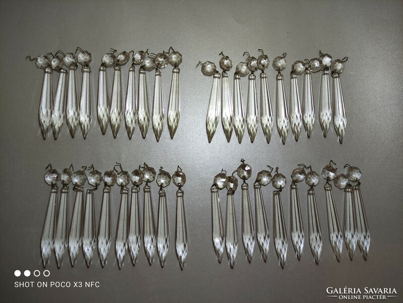 Vintage üveg kristály csillár függő alkatrész 137 darab elérhető kreatív célra is karácsony darabár
