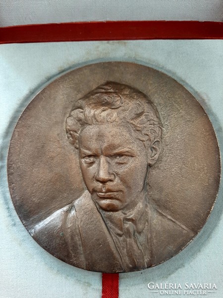 Nagy méretű 10 cm József Attila kétoldalas bronz plakett