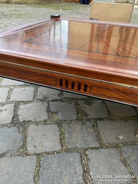 Inlaid cherry wood table