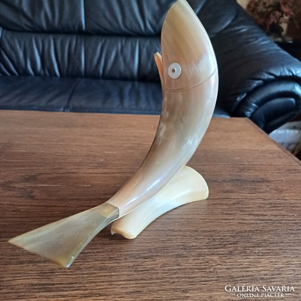 A fish made of horn, decorative object