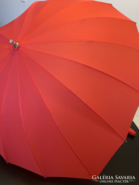 Óriási piros szív új esernyő