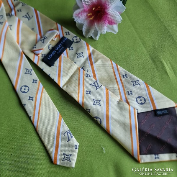 ESKÜVŐ NYK59 - Citromsárga alapon csíkos és virág mintás - selyem nyakkendő