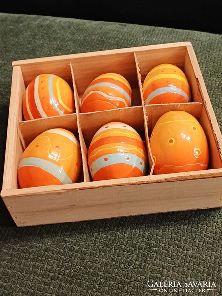 Easter decoration-ceramic eggs