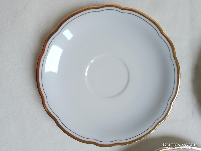 Kahla német aranyozott szegélyes fehér mázas porcelán süteményes tányér tál alátét készlet 5 db