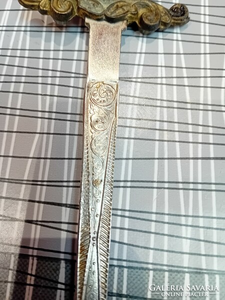 31 cm levélbontó kés