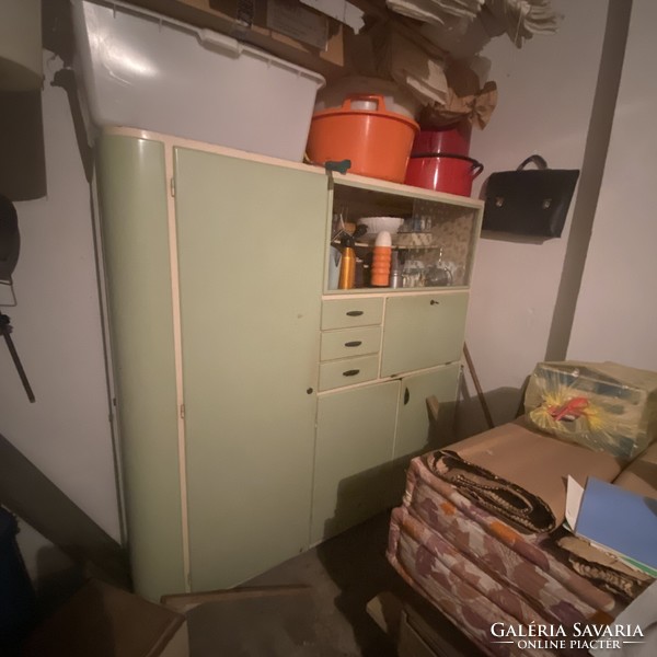 Retro kitchen cabinet