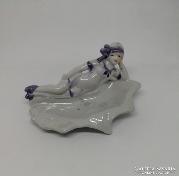 Rare porcelain figurine ring holder, ash tray!