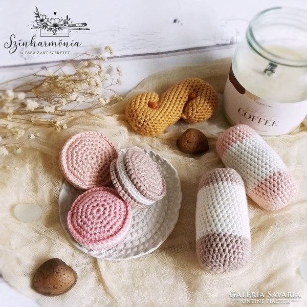 A selection of tea cakes for baby's kitchen - crocheted dessert