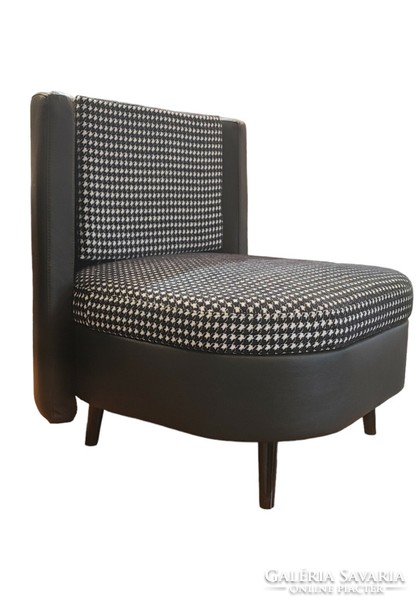 Design curved armchair