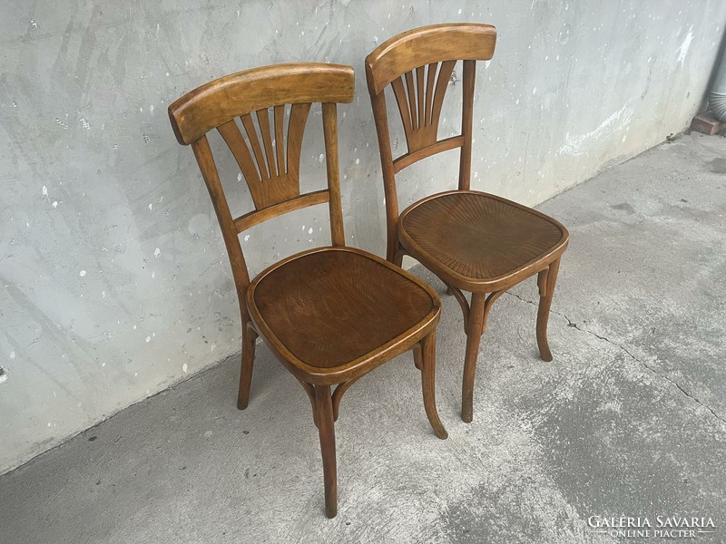 Pair of thonet chairs in good condition