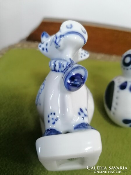 Zsolnay tehénke és Hollóházi csibe kék mintás retro porcelánok