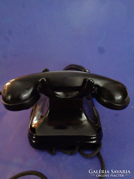 Hungarian Royal Post dial telephone