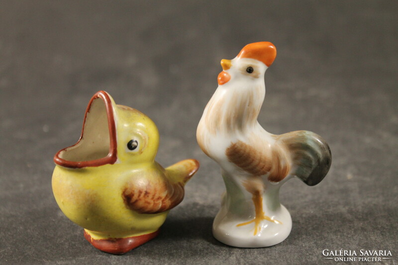Porcelain rooster and chicken 273