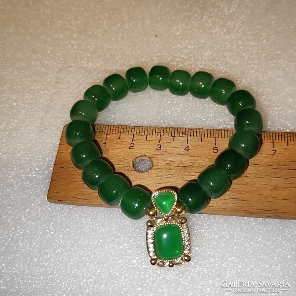 Jade stone effect rubber glass bracelet