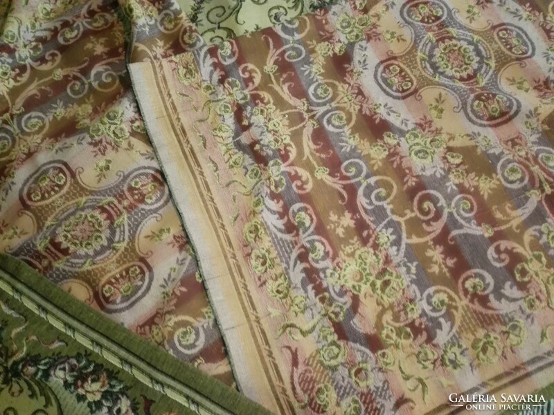 Preserved, old, 2 bedspreads with tablecloth.... Nice green base.