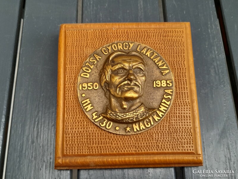 Dózsa György bronz plakett