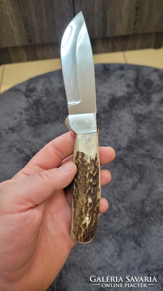 A gut-wrenching hunting dagger