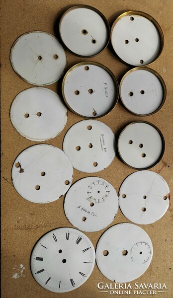 Wall clock porcelain dial centers