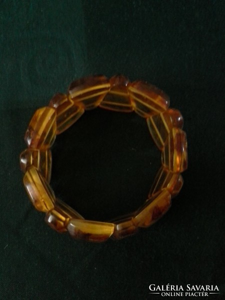 Very nice, amber bracelet, approx. 50-60 years old.