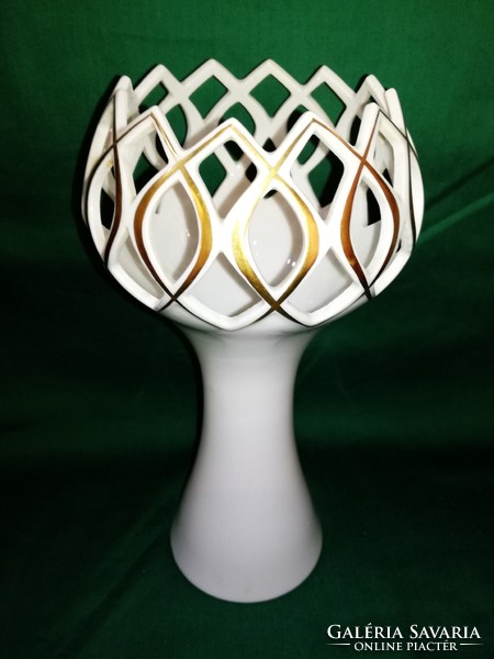 A rare openwork vase from Herend