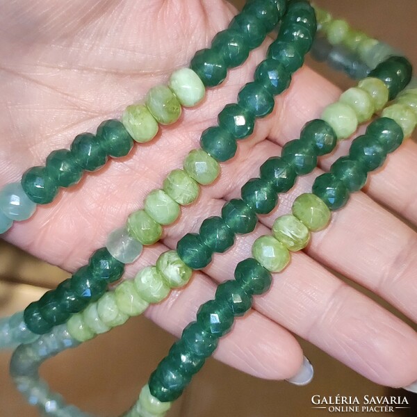 Jade kő hatású műanyag nyaklánc