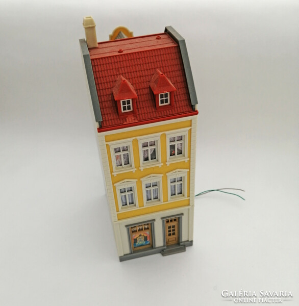 Model building - town house - field table model, model railway