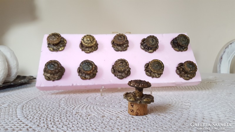 Old, solid copper furniture knobs 11 pcs.