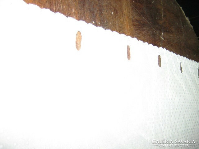 Gyönyörű vintage stílusú madeira jellegű pillangós vitrázs függöny párban
