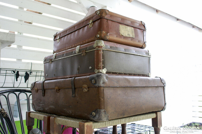 Antik bőröndök fellelt állapotban. Ár/db - egyben olcsóbb