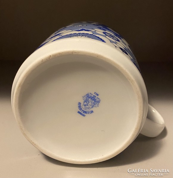 Alföldi retro mug, with a less common blue floral pattern.