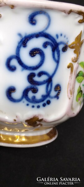 Biedermeyer collector's cup with a beautiful hand-painted floral design from the 1850s