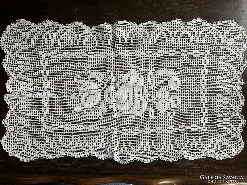 Art Nouveau crochet tablecloths with fruit pattern 55x32 cm
