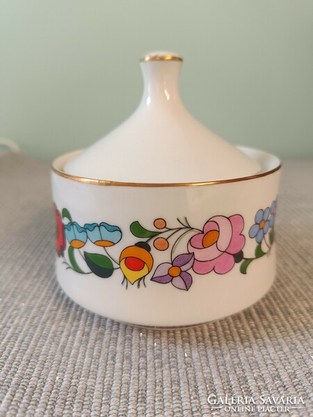 Large porcelain sugar bowl with Kalocsa pattern