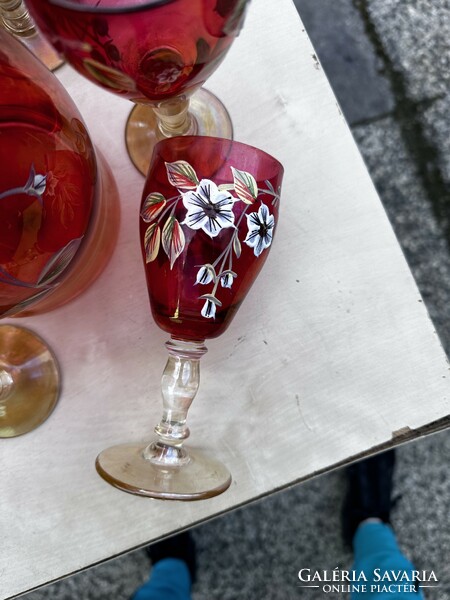 Glass wine set with flower decor