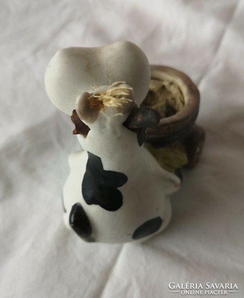 Ceramic cow with barrow, 8 cm