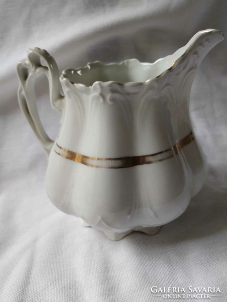 Antique porcelain spout
