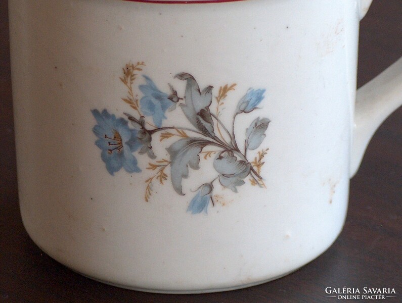 Large, thick-walled, heavy mug with old raven house flowers
