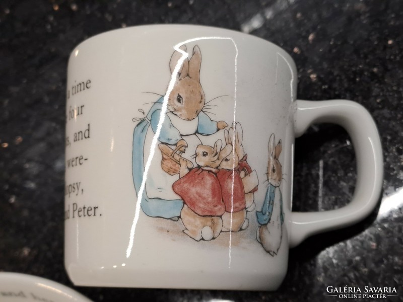 HÚSVÉTI AKCIÓ!Wedgwood angol porcelán gyermek étkészlet Peter Rabbit Nyúl Péter dekorral bögre tálka