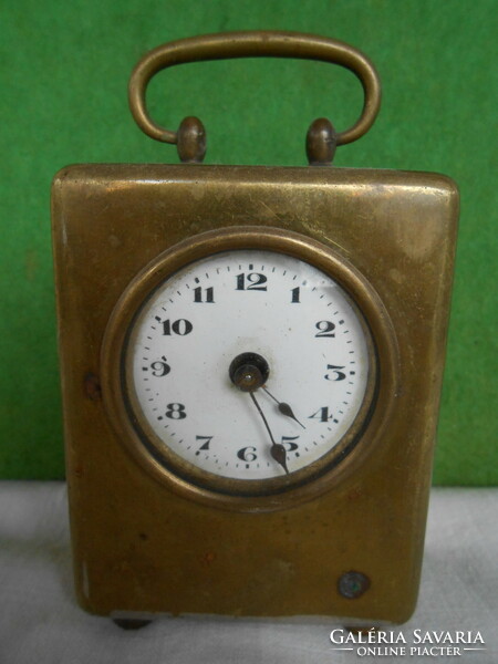 Small table clock 9